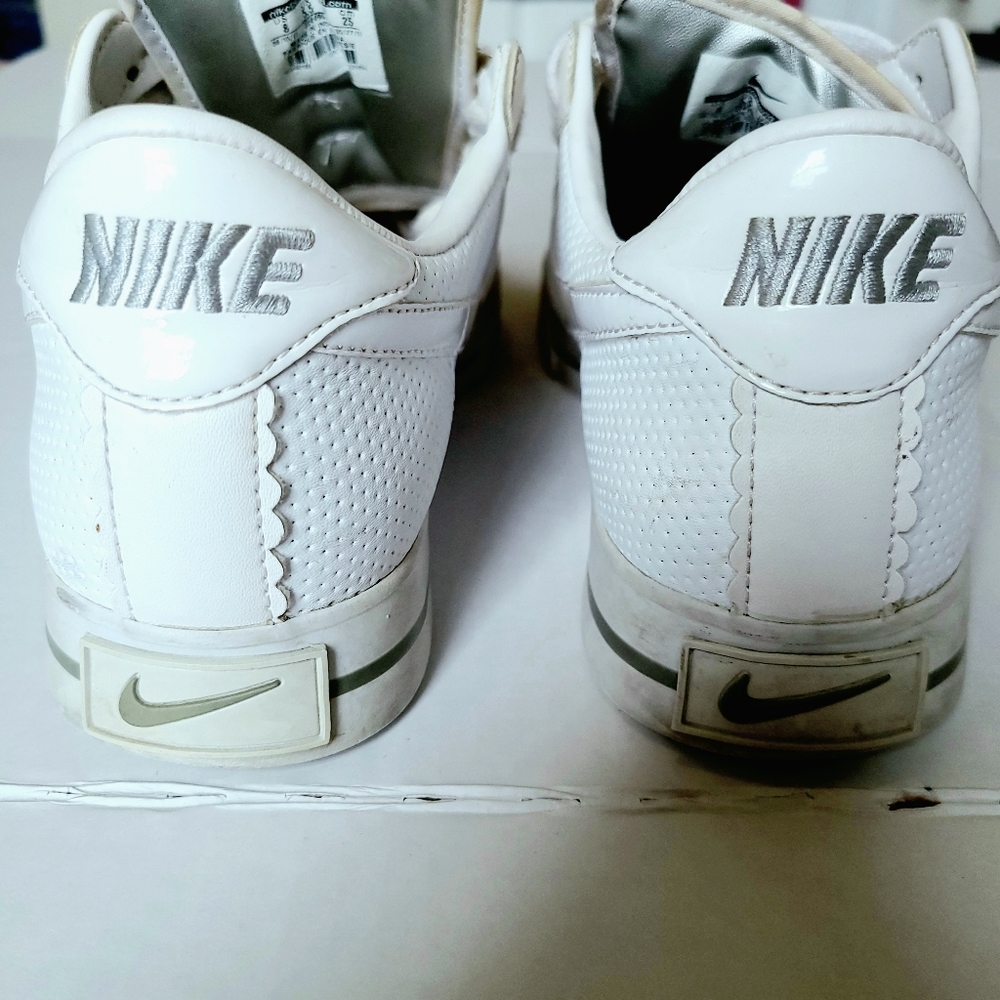 White Nikes - Picture 3 of 4